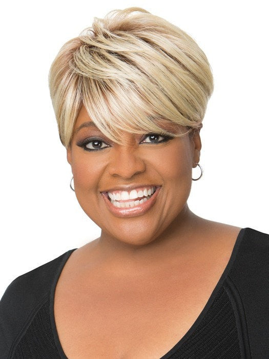 Color 3T/4/613 | Smooth & Chic by Sherri Shepherd
