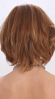 Layers add movement, style them curly or straight | Color: Honey Amber